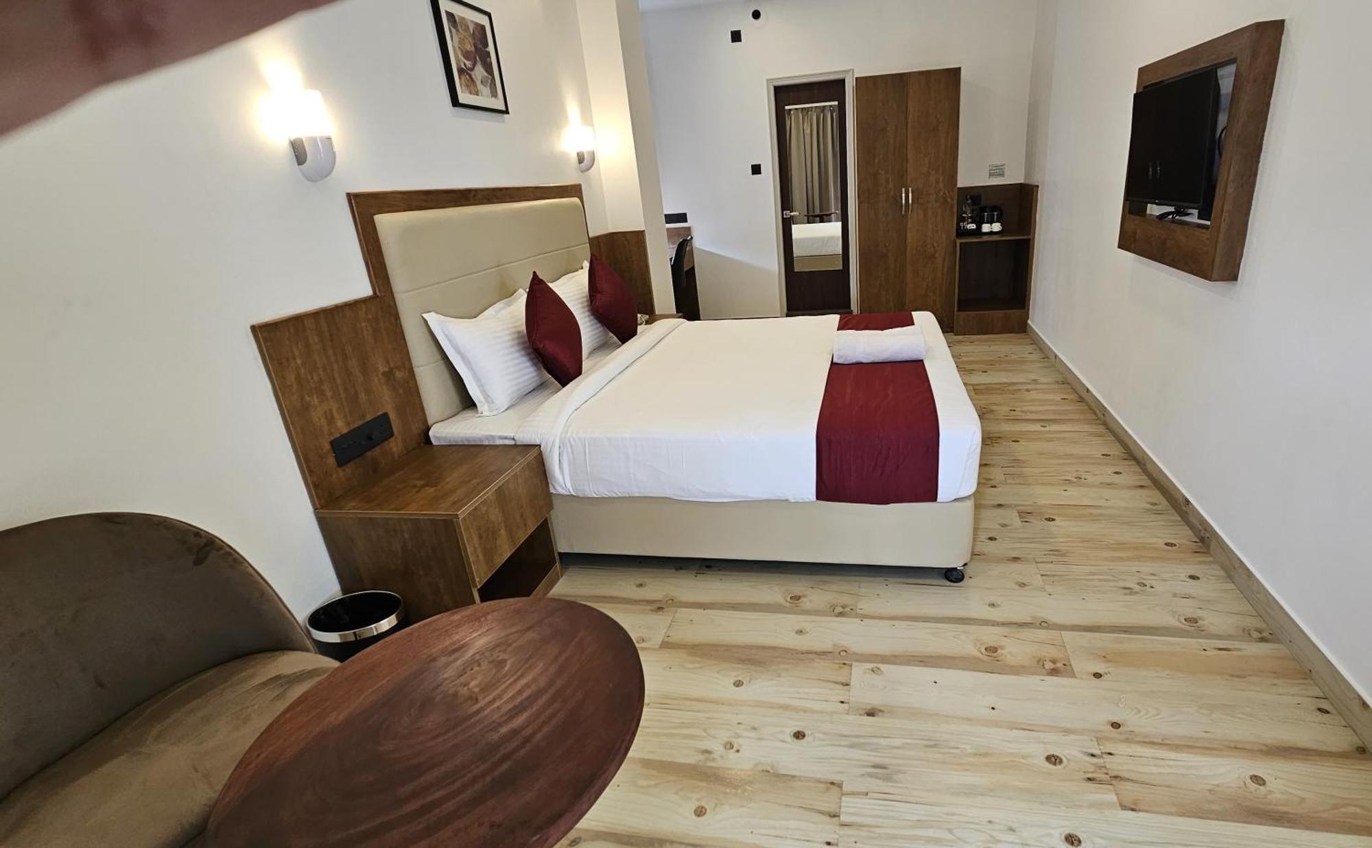 Indiana Hills Hotel Shillong Exterior foto